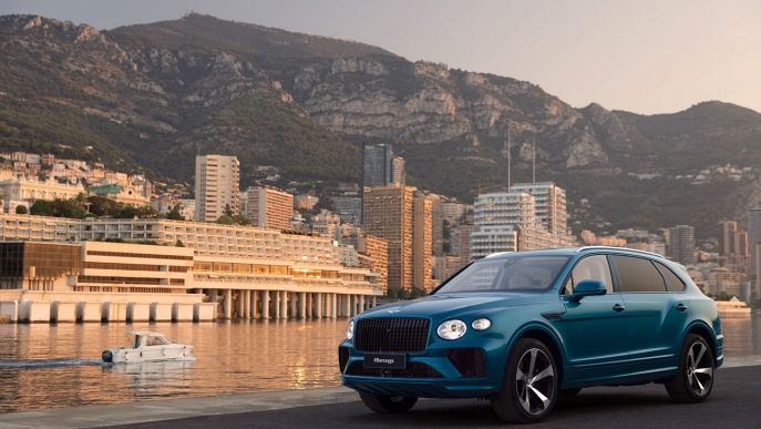 Bentayga V8 Extended Wheelbase Riviera Collection