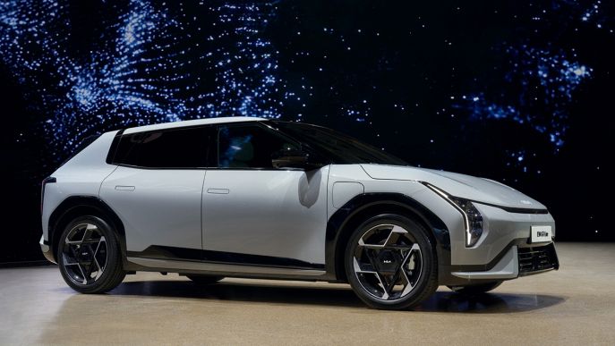 EV4 81.4 kWh GT-line Launch Edition