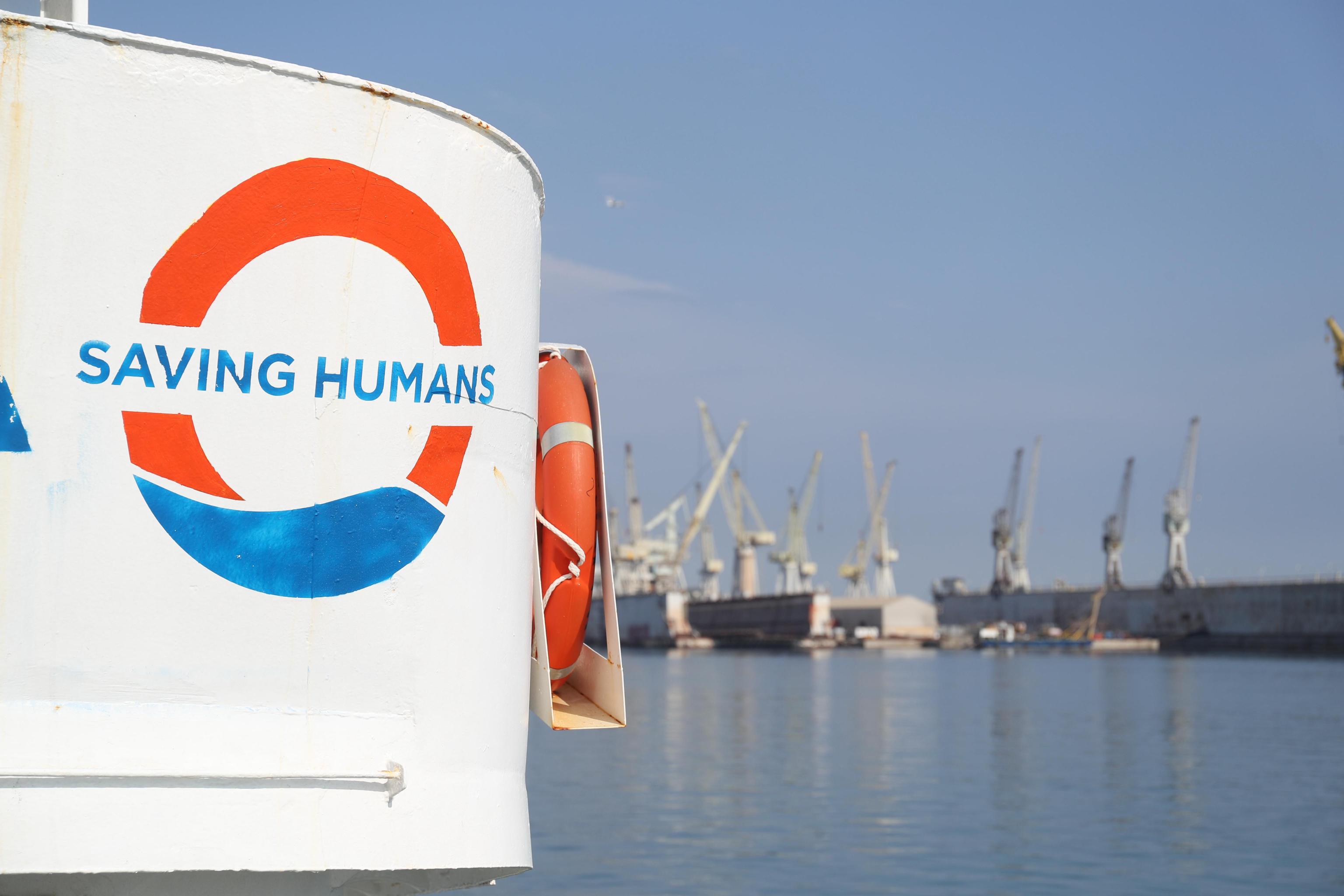 Migranti: Mediterranea davanti Lampedusa