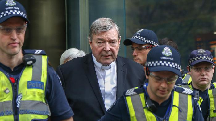 Pedofilia, cardinal Pell a rischio in carcere, starà in isolamento