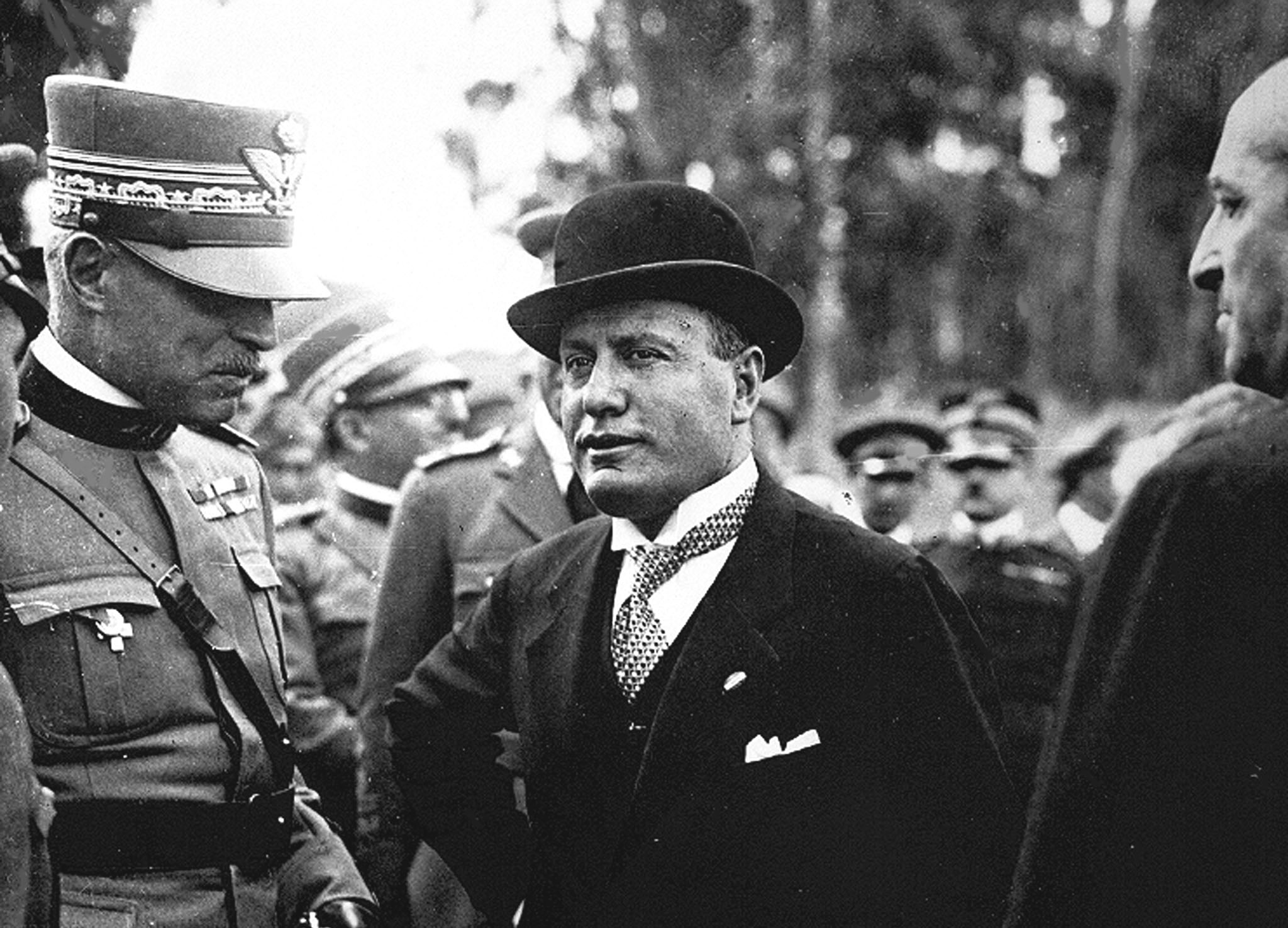 Salò, Mussolini resta cittadino onorario