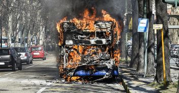 torino-bus-fiamme