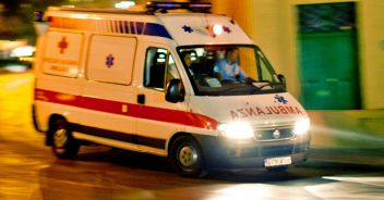 ambulanza-notte-istock