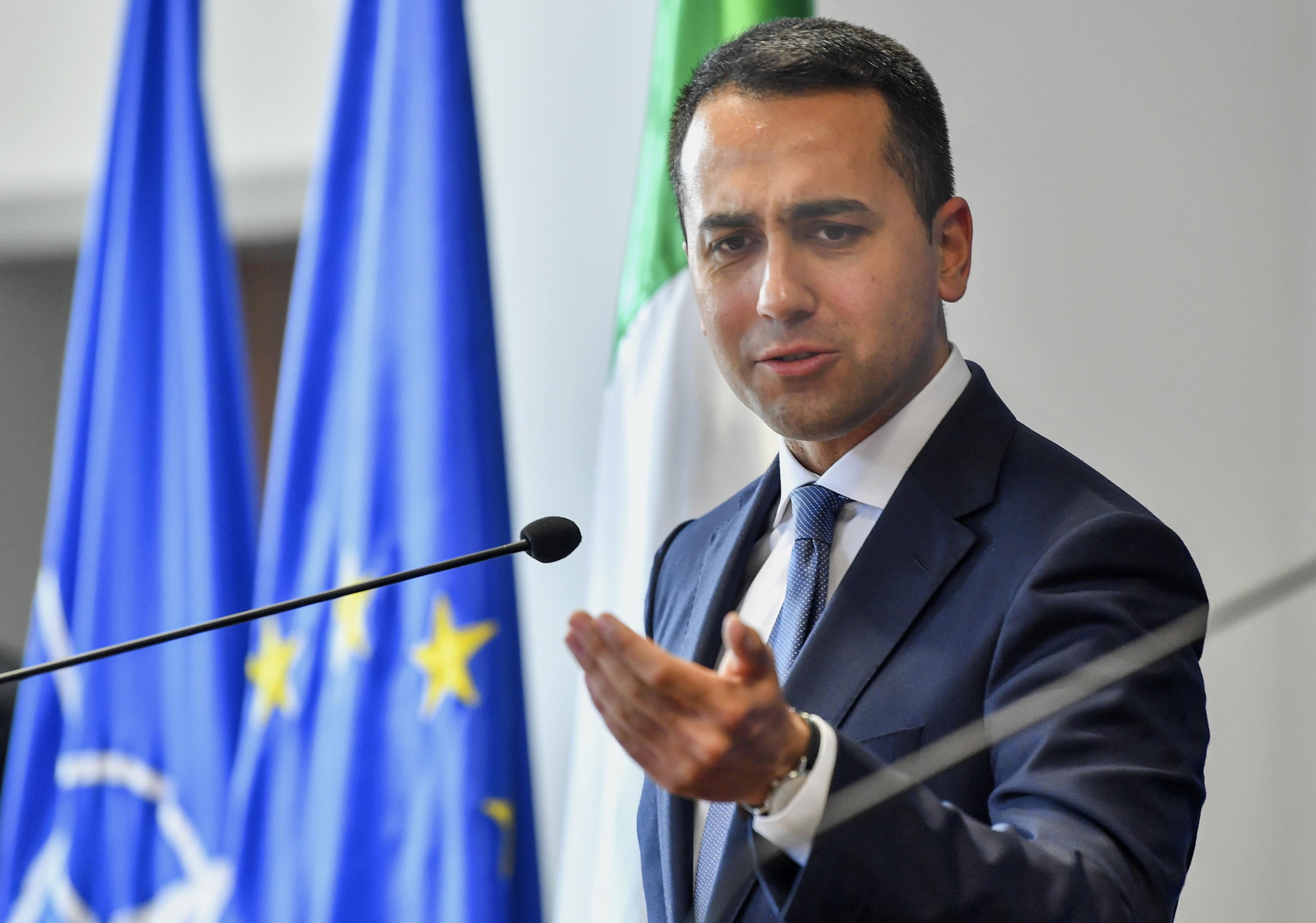 Di Maio La Gaffe Sul Coronavirus Virale E Mondiale