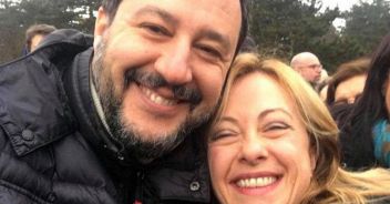 Salvini e Meloni ai ferri corti? La loro risposta social