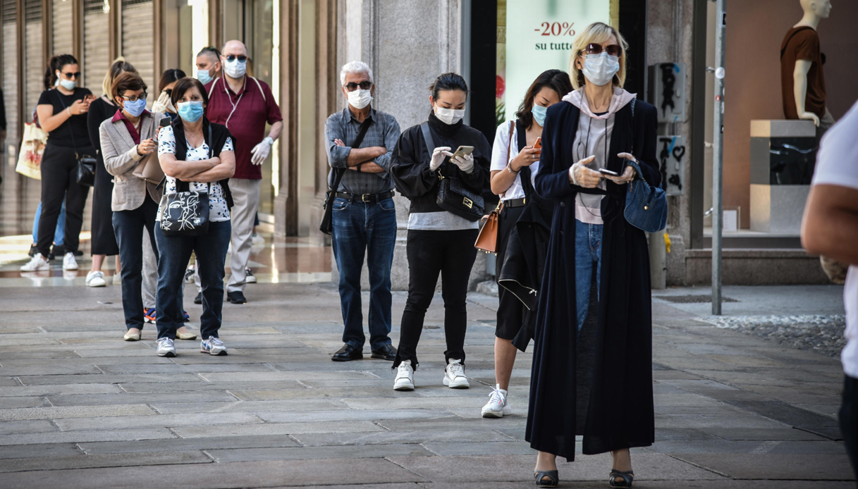 Milano: tutti in fila