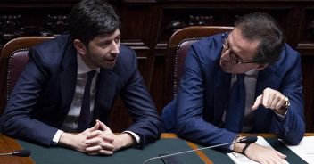 Riapertura Regioni, indice Rt sotto controllo gli scenari