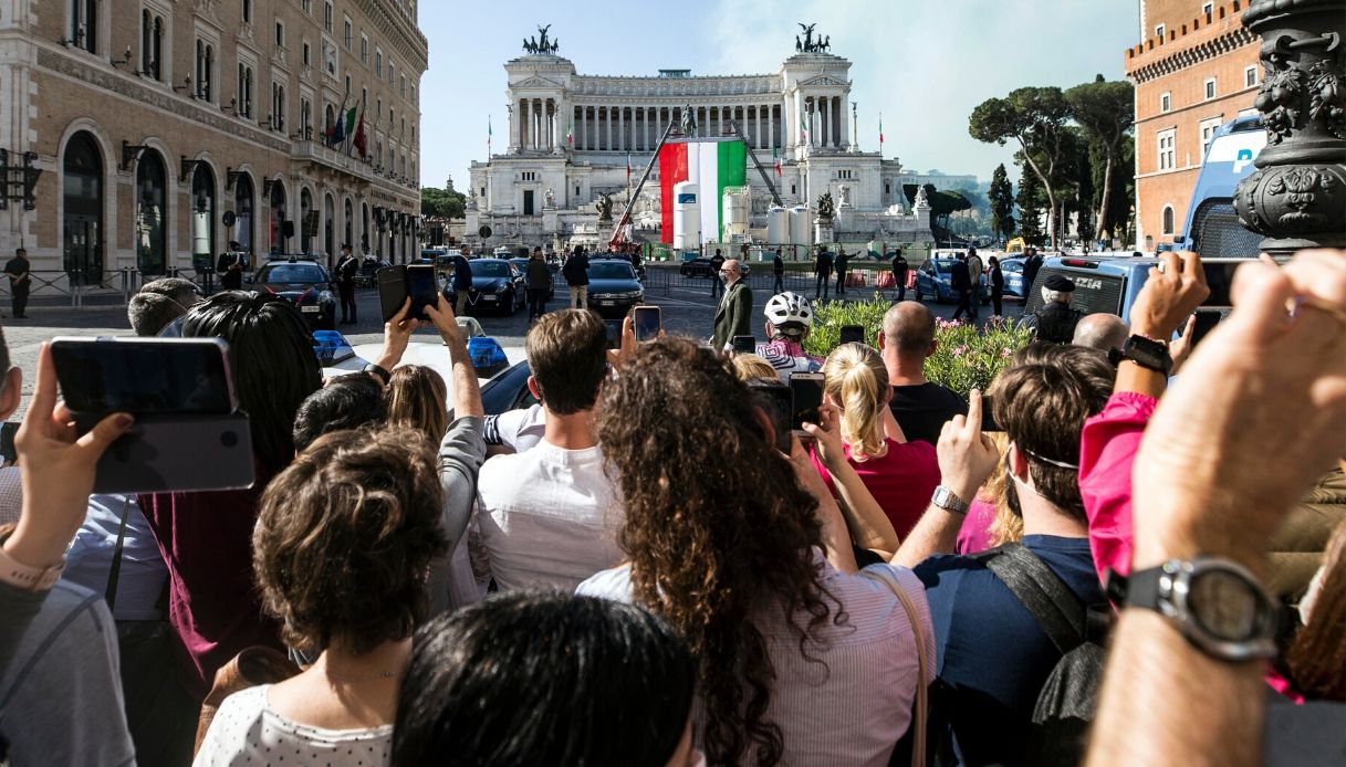 2 giugno, dall'omaggio di Mattarella a Salvini e Meloni