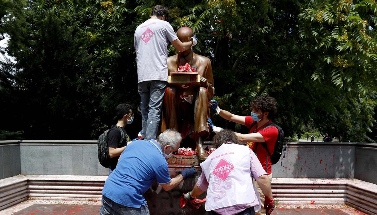 Imbrattata Statua Di Montanelli Rsm E Fome Rivendicano L Attacco Virgilionotizie