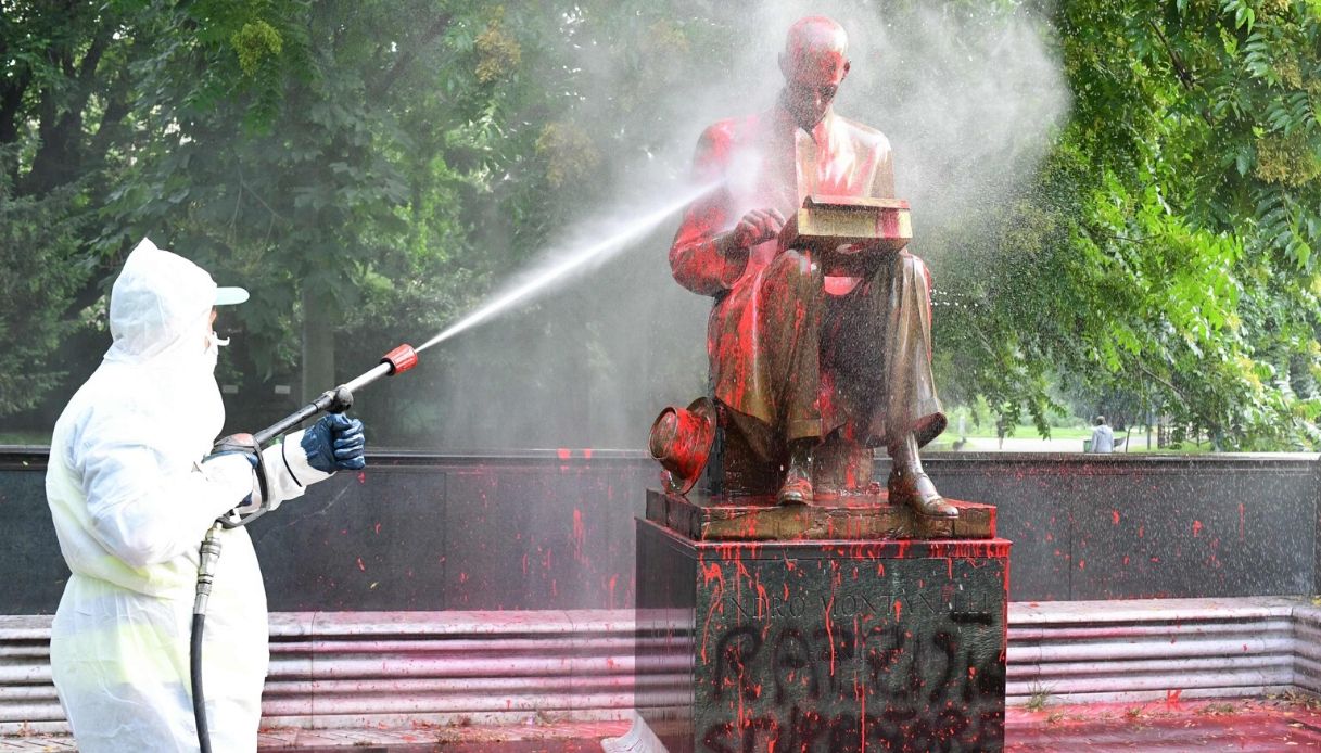 Statua di Indro Montanelli