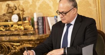 Decreto agosto, Gualtieri: 'Si punta a lavoro e sviluppo'
