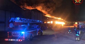 incendio-ancona-porto-tubimar-video