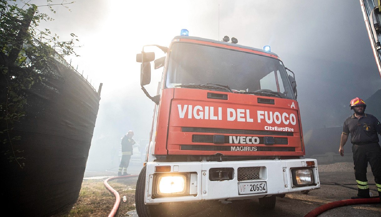 Benevento, Salva I Tre Fratelli Dall'incendio Ma Muore Asfissiata