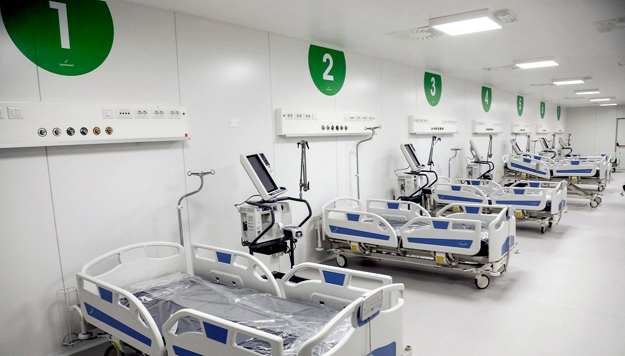 Ospedale in Fiera a Milano riapre.