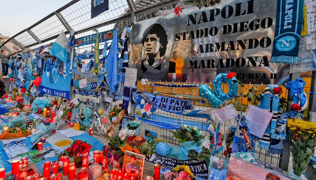 Maradona, scontri in Argentina e cortei a Napoli