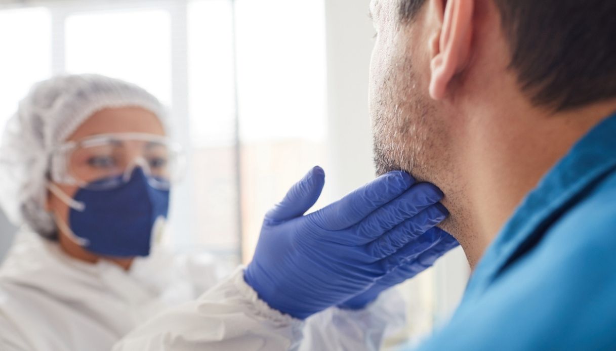 Covid e lesioni alla bocca: la scoperta
