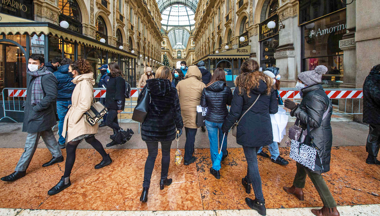 Covid, le regioni che cambiano colore: l'ordinanza di Speranza