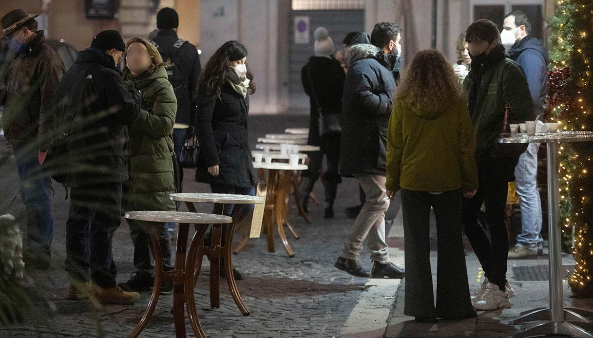 Nuovo Dpcm, la stretta alla movida