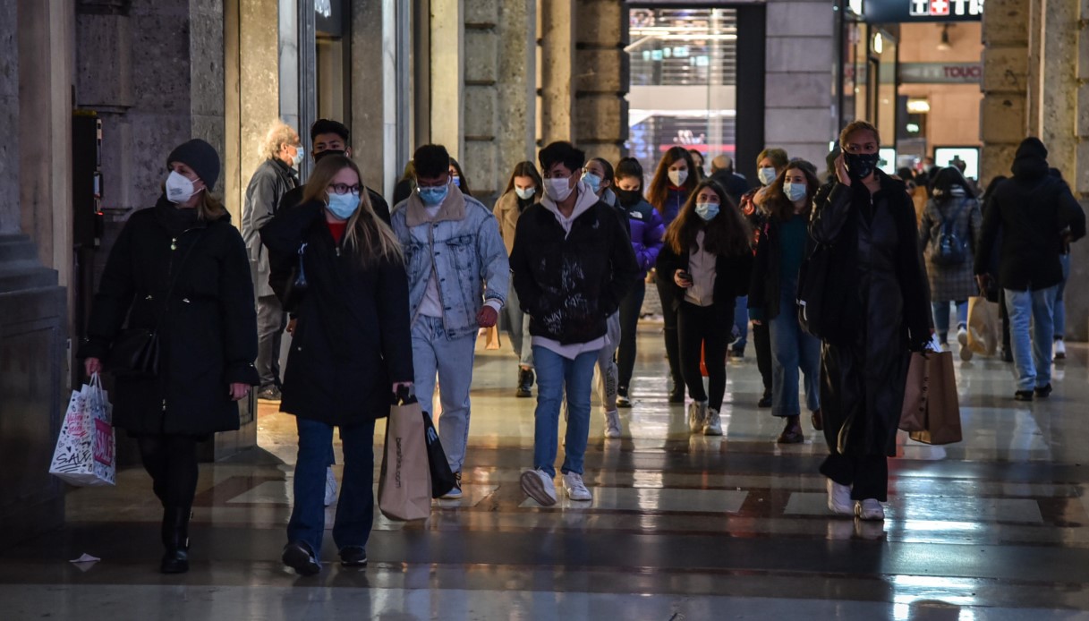 Covid, le regioni che cambiano colore: l'ordinanza di Speranza