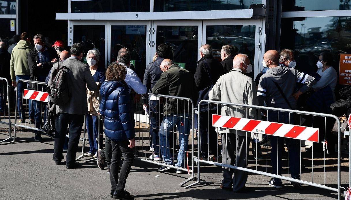 Nuovo decreto legge Covid, tutte le regole di aprile: la bozza