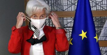 Lagarde: 'C'è ancora incertezza, ma la ripresa si rafforzerà'