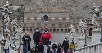 Nuovi casi 9.789, 358 vittime Tasso di posività al 5,1%