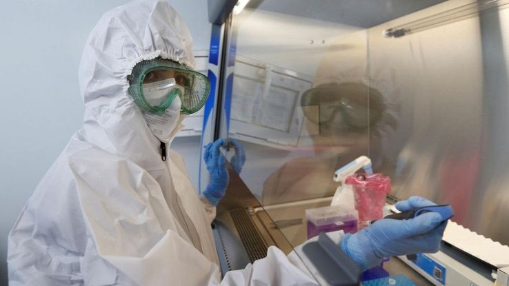 Vaccino Vaxzevria e trombosi: nuovo report su AstraZeneca ...