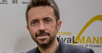 Andrea Scanzi, vaccino "in anticipo": la richiesta della Procura