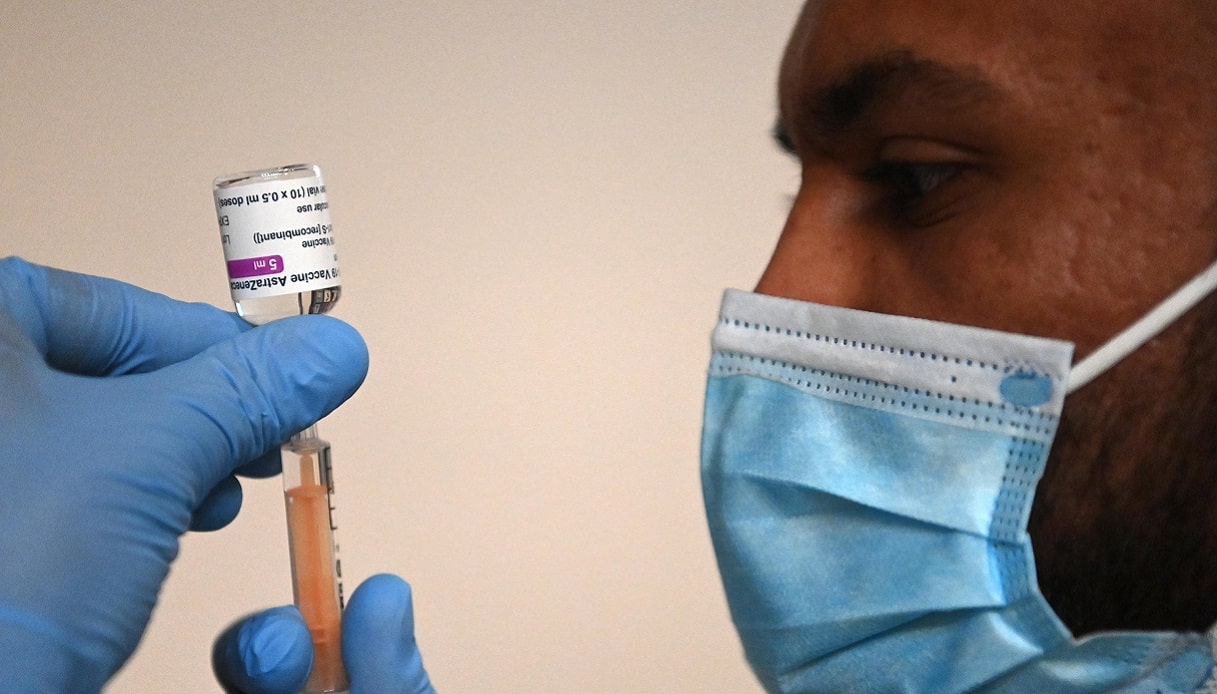 AstraZeneca e variante Delta quanto è efficace il vaccino