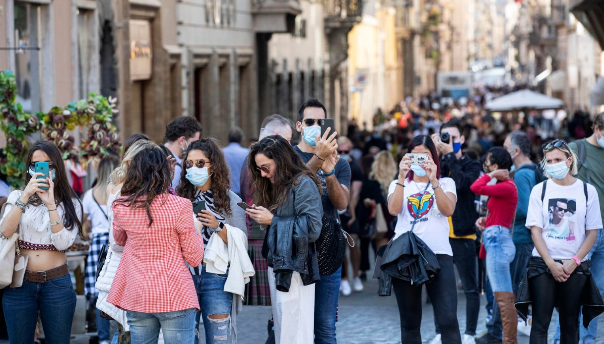Stop mascherine dal 28 giugno: quando si dovranno indossare