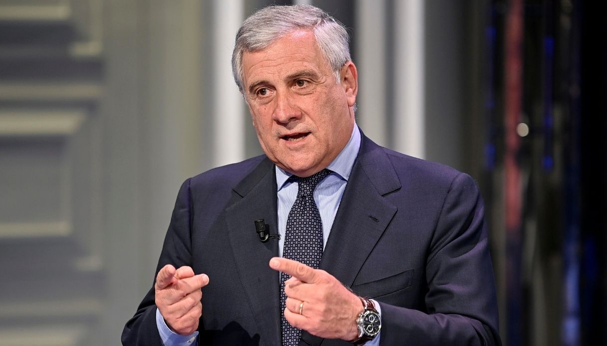 Fusione Tra Lega E Forza Italia Tajani Fa Chiarezza L Annuncio