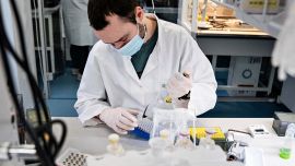 Vaccino e trombosi, cos dicono autópsia: lo studio italiano