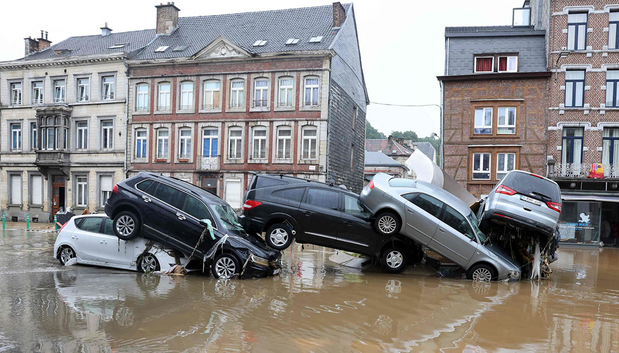Maltempo, alluvione anche in Belgio: morti e dispersi