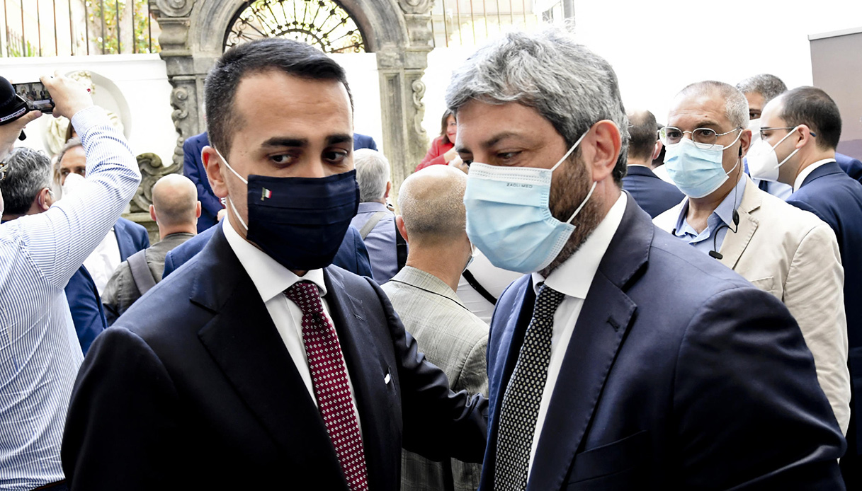 Caos M5S, la posizione di Luigi Di Maio e Roberto Fico