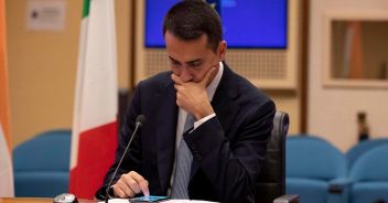 L'Isis minaccia Luigi Di Maio: parole durissime contro Roma e l'Italia