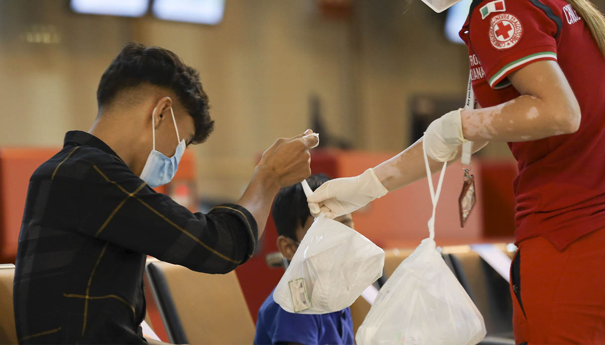 Afghanistan, chi sono le persone arrivate in Italia da Kabul