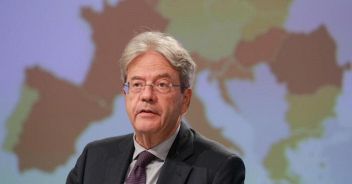 Gentiloni: 'Per l'Italia occasione unica, la politica guardi avanti'