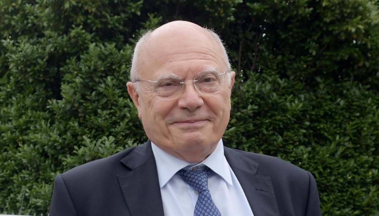 Vaccino Covid ai guariti, Galli sta con la Raggi: la tesi dell'esperto - Vimarsana News