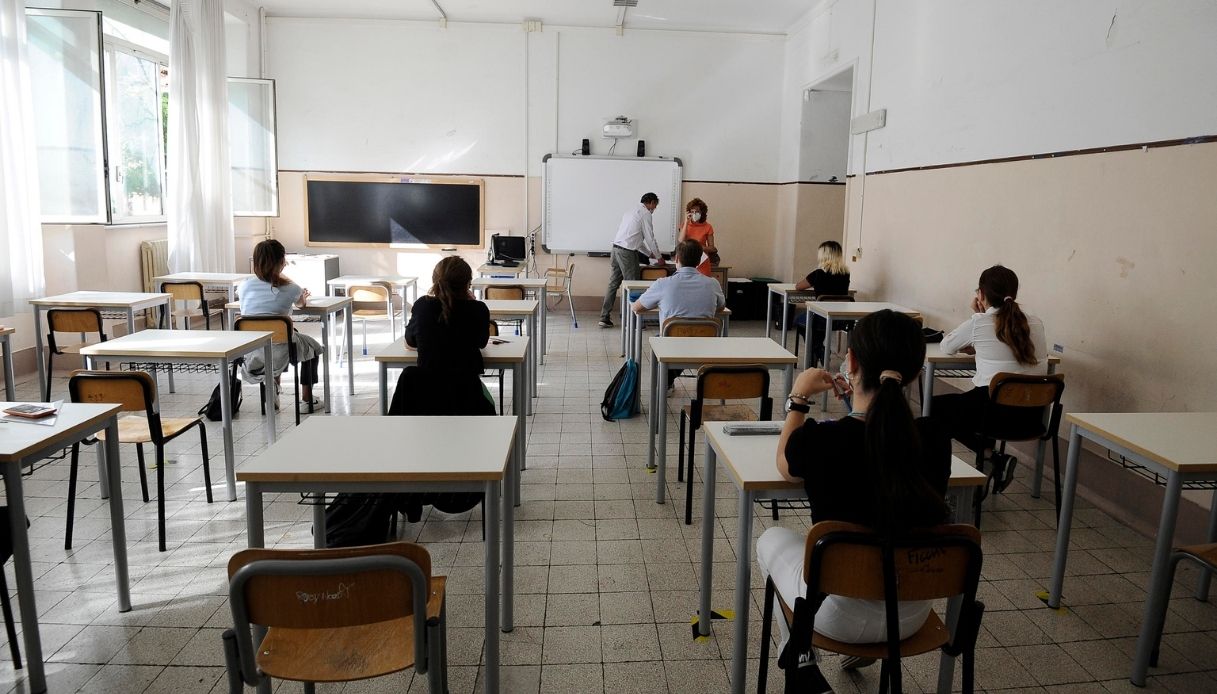 Scuola, le linee guida sulle mascherine