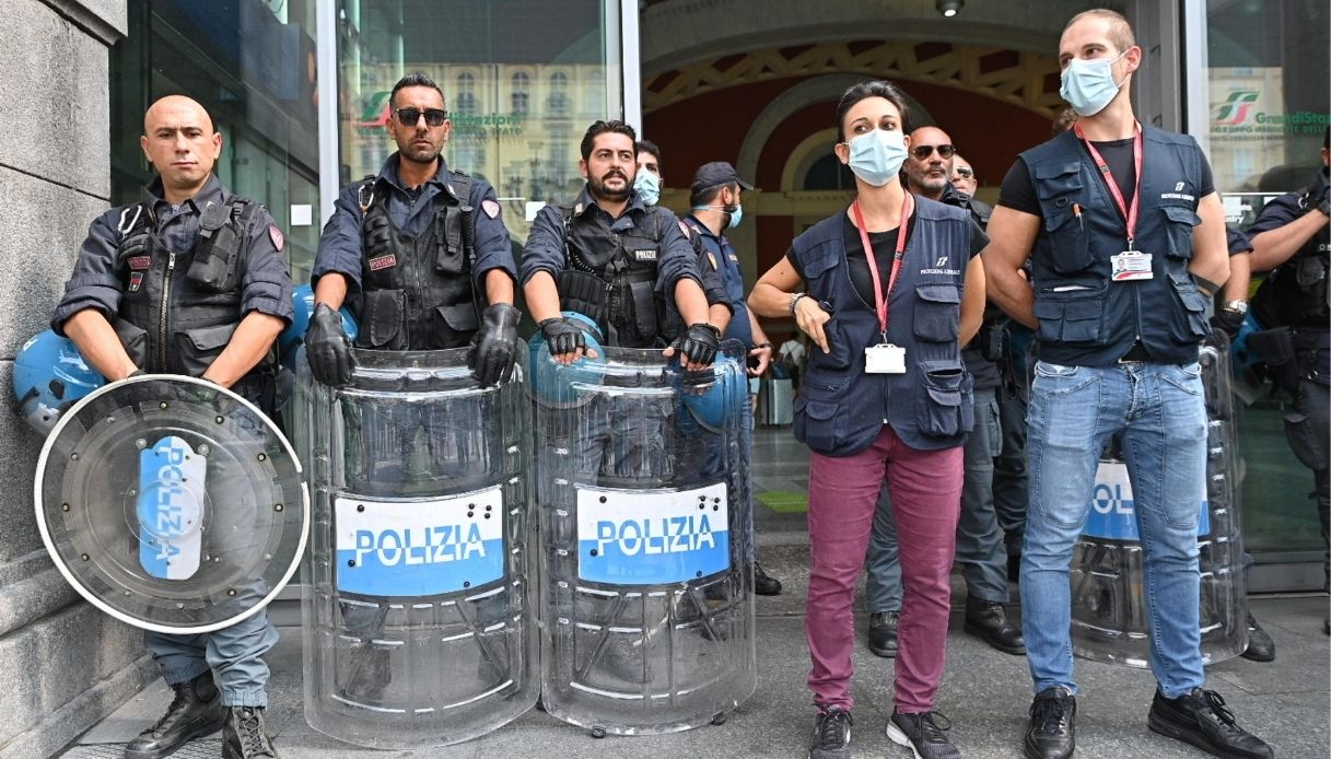 No green pass, le proteste sono un flop: rabbia e delusione sui social