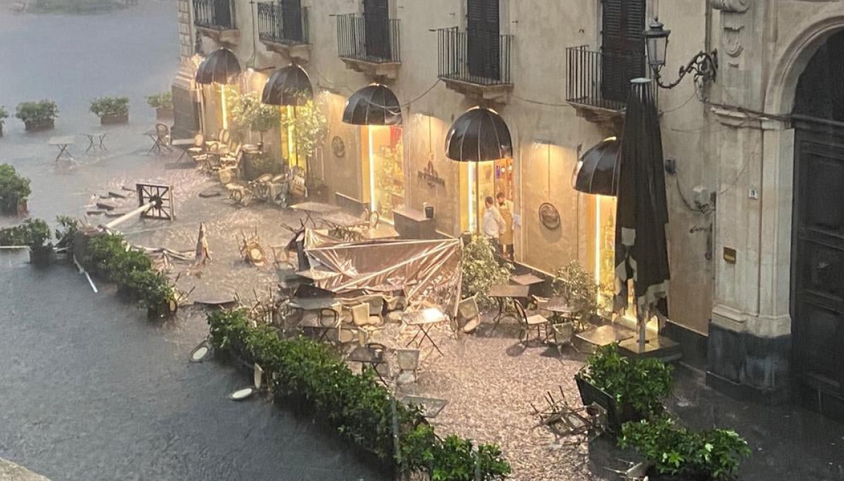 Maltempo, tornado a Catania: diversi feriti lievi