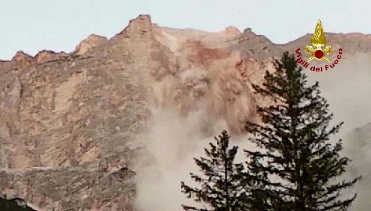 San Vito di Cadore, maxi frana dal Monte Sorapis le immagini