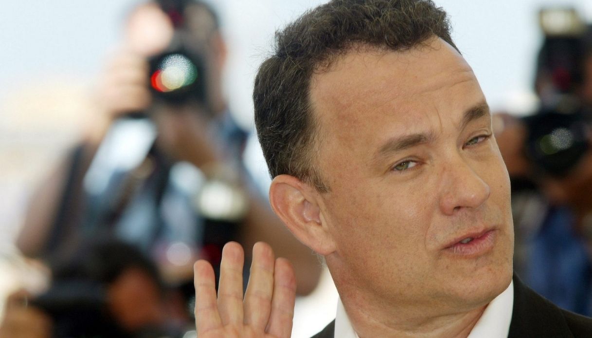 Forrest Gump, il classico con Tom Hanks torna in tv: curiosità e quell'omaggio di Zemeckis al cinema italiano