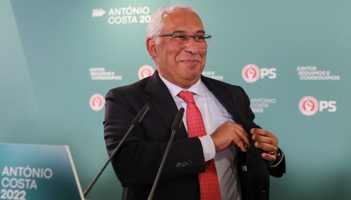 Elezioni in Portogallo, vince il socialista Costa con maggioranza assoluta: chi è il nuovo premier
