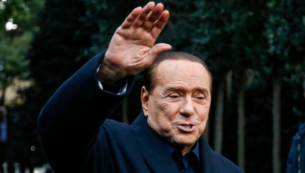 Elezione Presidente della Repubblica, Fedez "contento" del dietrofront di Berlusconi: retroscena del cantante