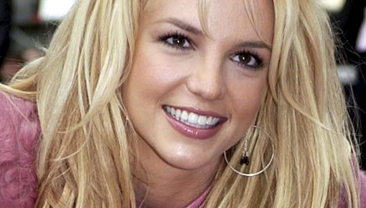sanremo one more time britney spears duetti