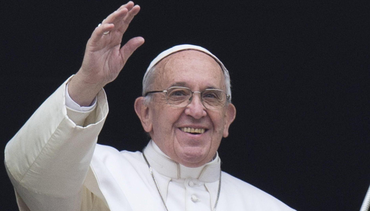 Papa Francesco record da Fazio, milioni di ascolti per la storica intervista in diretta: che cosa ha detto
