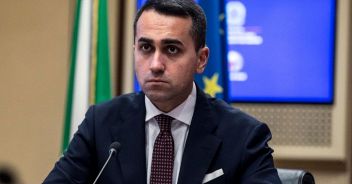 Ucraina, Di Maio: "Contrari ad una no fly-zone, sarebbe la Terza guerra mondiale". Le parole del ministro