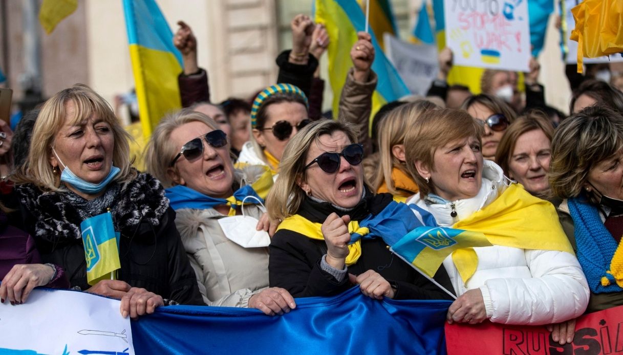 Guerra Russia-Ucraina, manifestazioni per la pace in tutto il mondo: a Berlino sfilano in 500 mila
