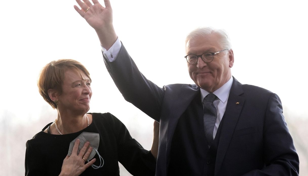 Steinmeier rieletto presidente della Germania al secondo mandato: l'appello a Putin per la crisi in Ucraina